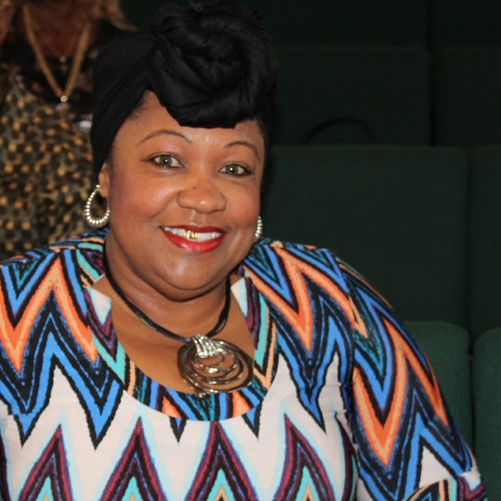 Meet your Posher, Yulanda